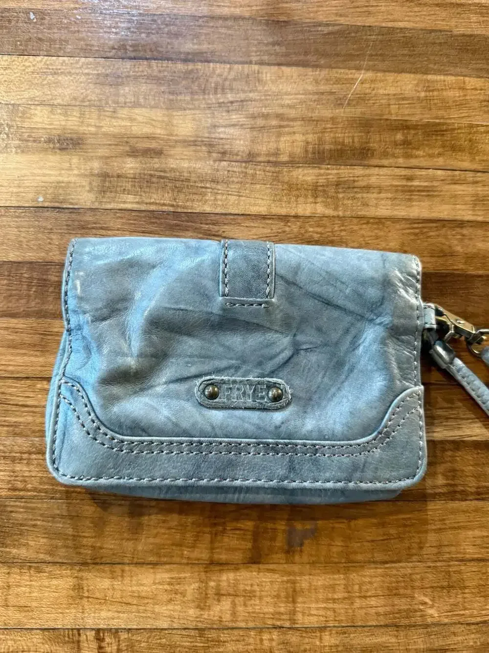 Frye Leather Wristlet Wallet Blue. (L1)